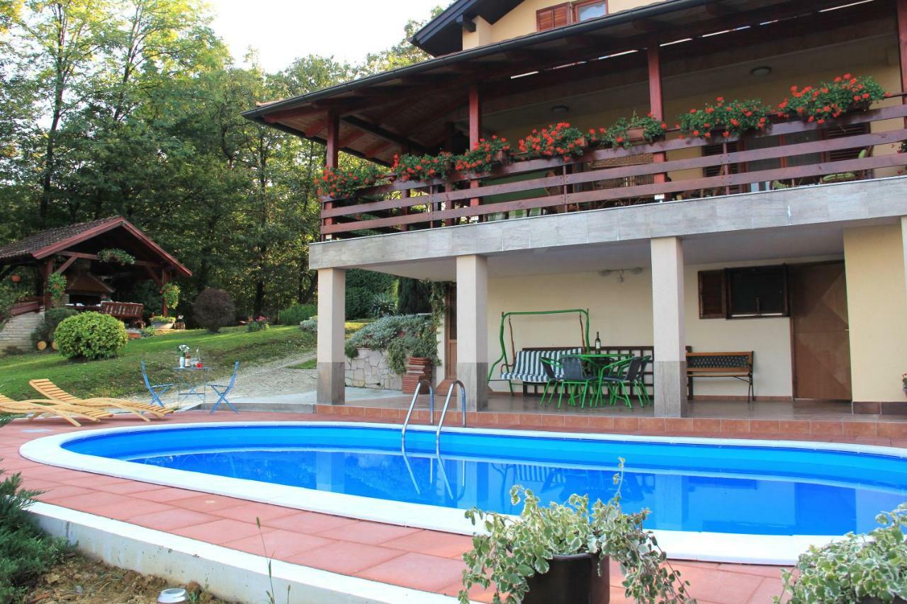 Holiday Home Nina Petrinja 外观 照片