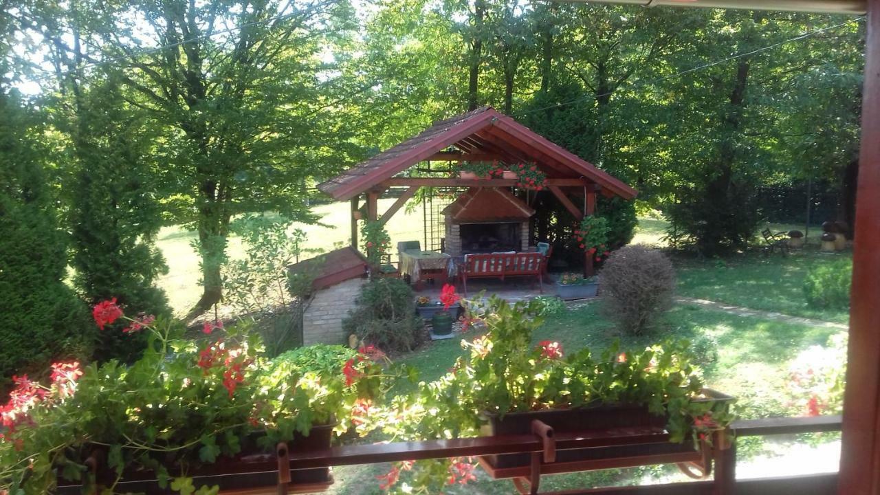 Holiday Home Nina Petrinja 外观 照片